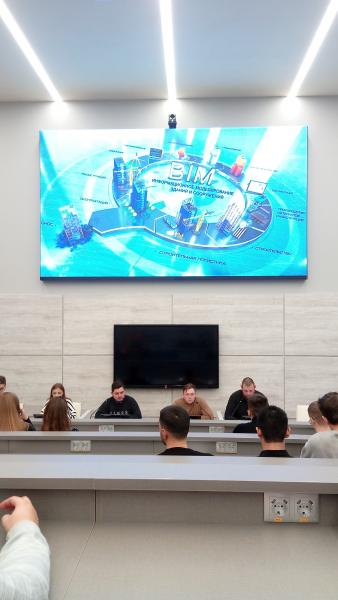 Кафедра СК и СП Строительного факультета УрГУПСа и ГК МК-Эталон провели встречу работодателей и студентов ПГС